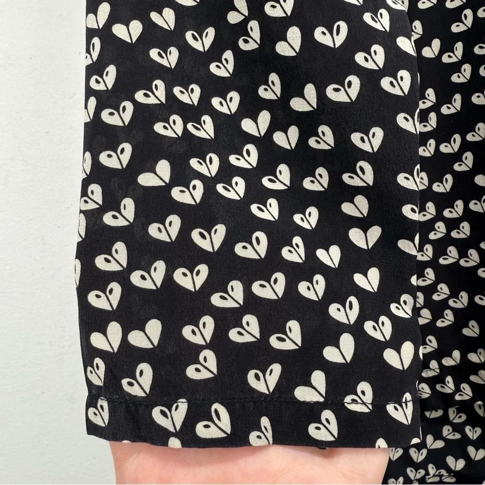 Maeve Anthropologie Sz Small Women’s Black White Linosa Heart Print Silk Blouse